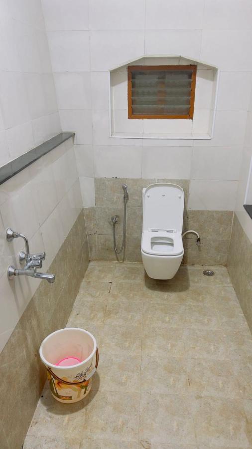Perinba Vilas Inn Ketti Luaran gambar